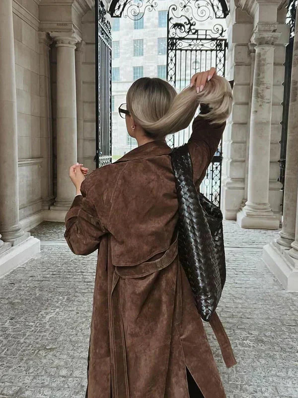 Olivia – Klassisk trenchcoat i ruskind