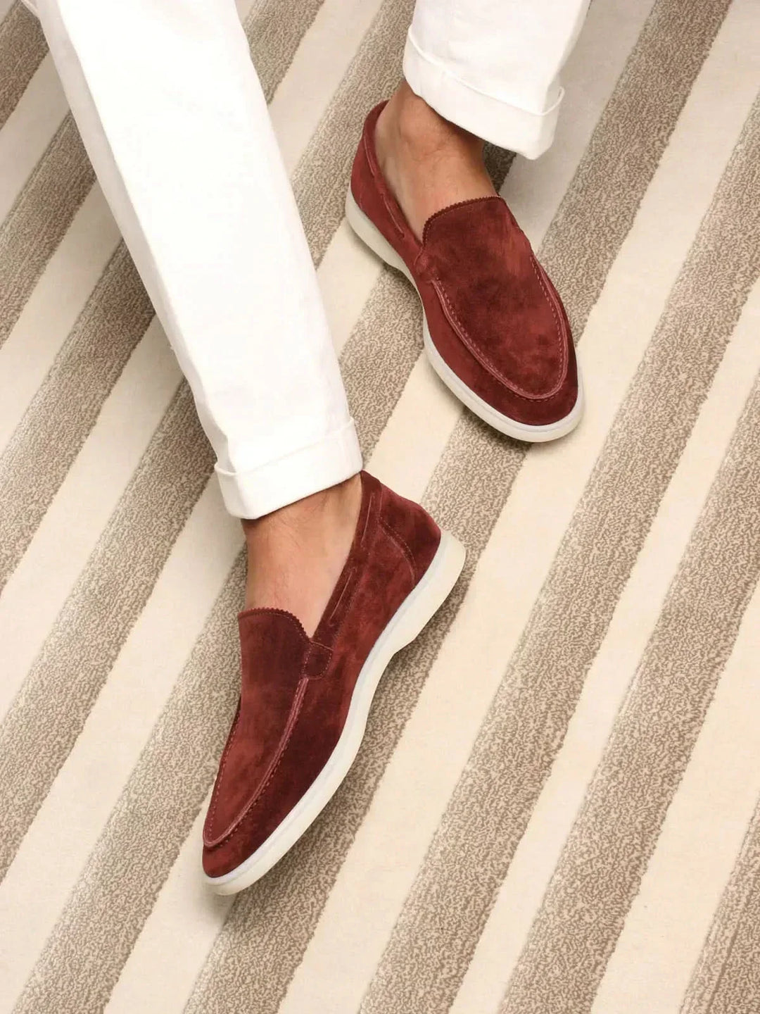 Mocassin en daim classique bordeaux
